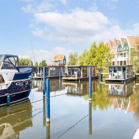 Comfortable Houseboat In Volendam Marina Exterior photo